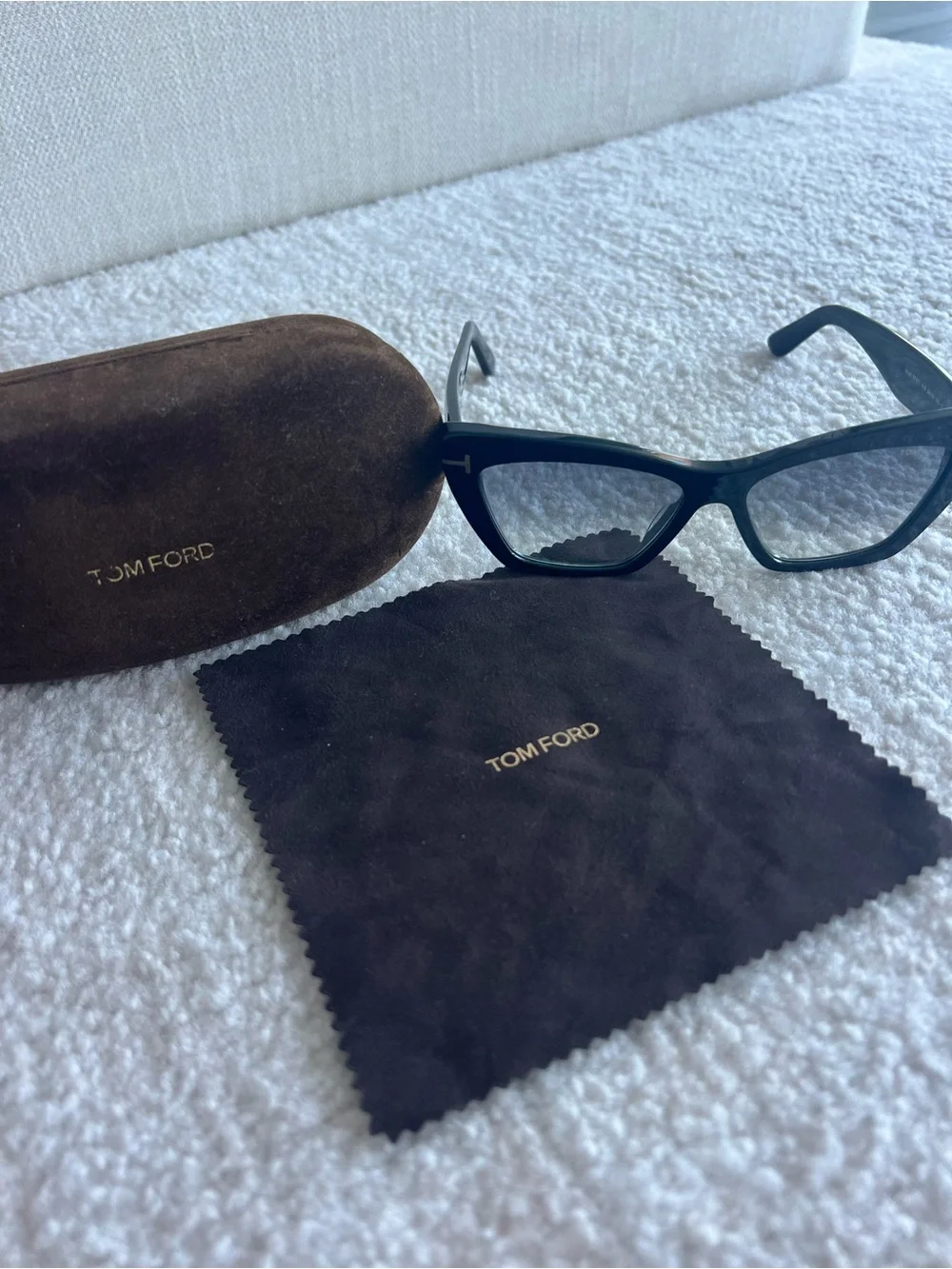 Tom Ford Wyatt Black Cat-Eye Sunglasses with Gradient Gray Lenses